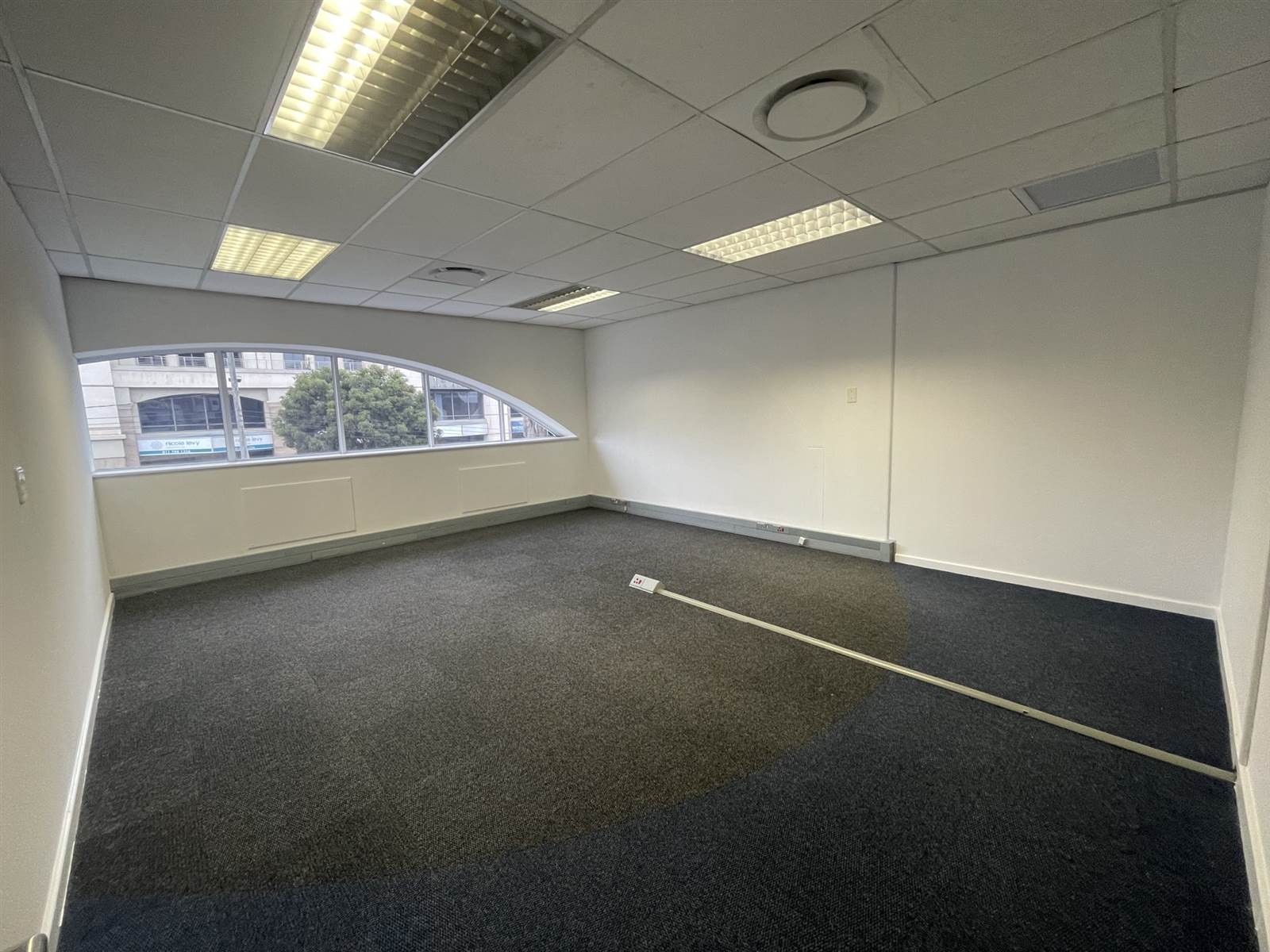 740  m² Commercial space in Rosebank photo number 6