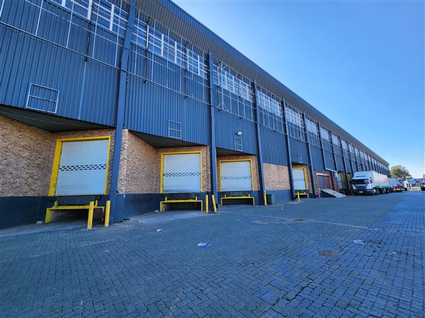 26 557  m² Industrial space