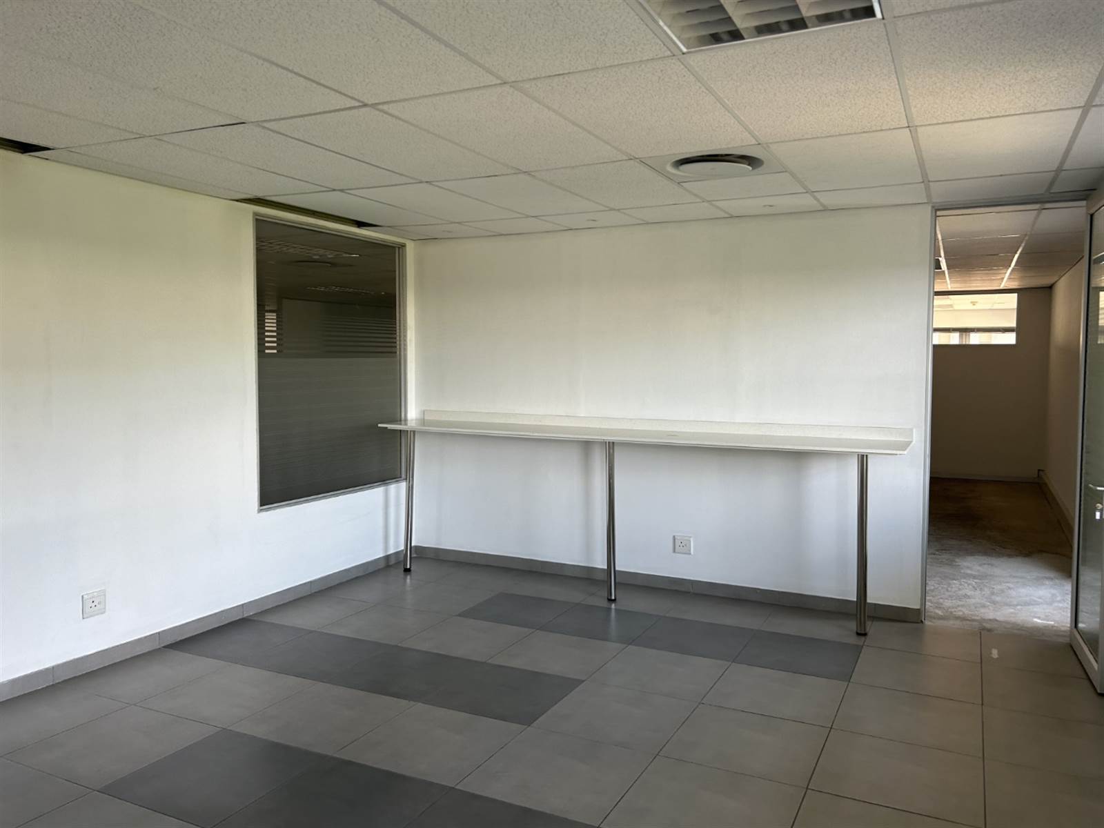 705  m² Commercial space in Woodmead photo number 12