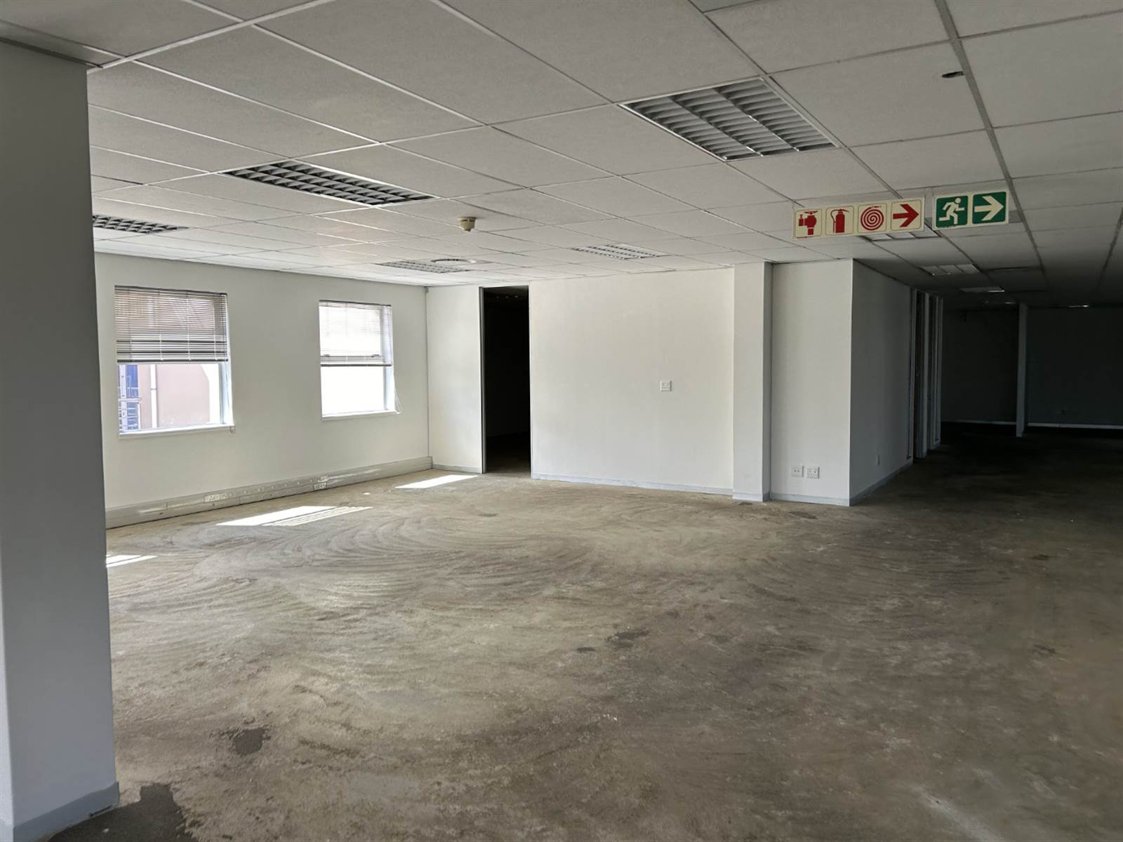 705  m² Commercial space in Woodmead photo number 16