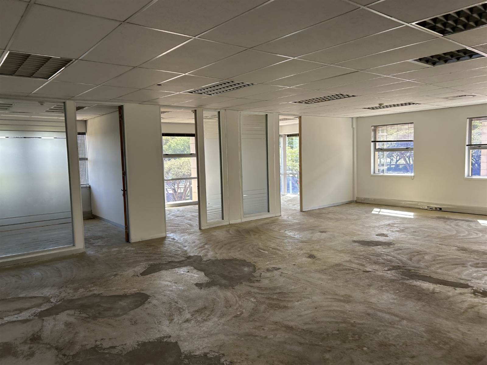 705  m² Commercial space in Woodmead photo number 15
