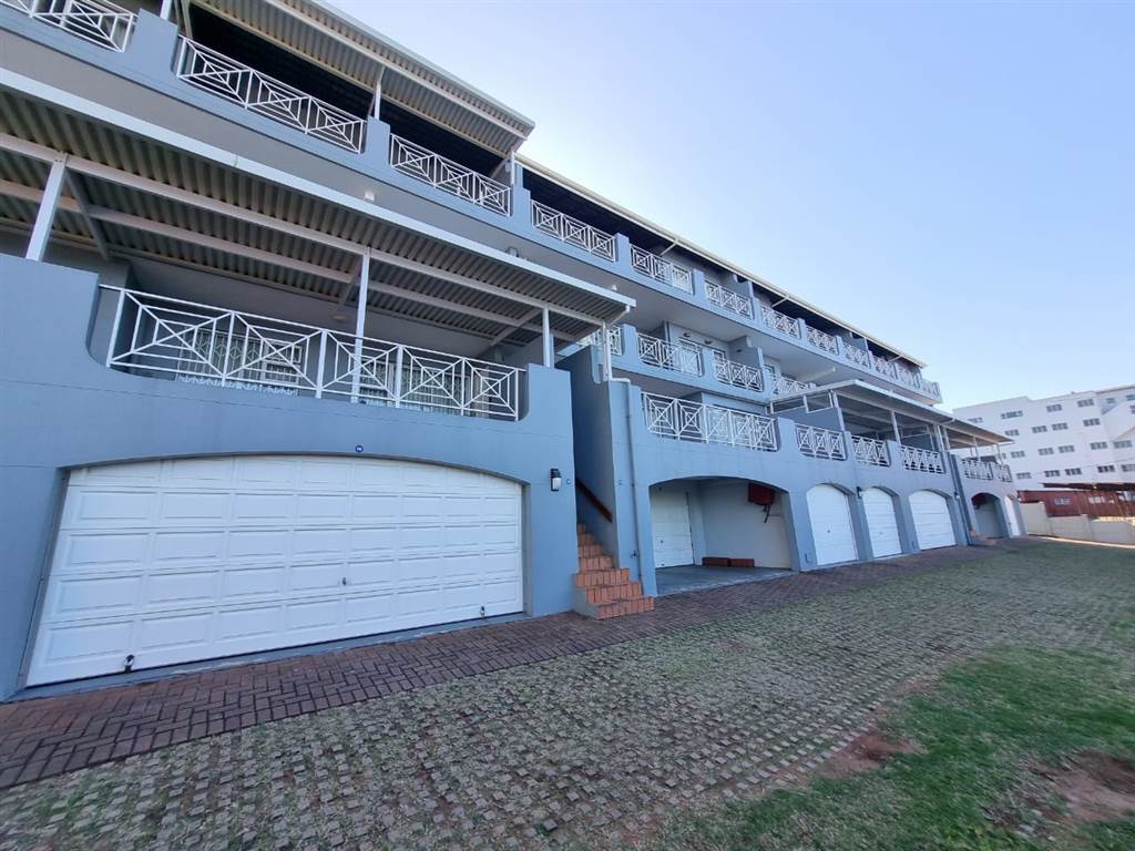 3 Bed Flat in Scottburgh Central photo number 22