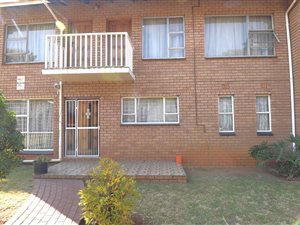 3 Bed Duplex in Dersley