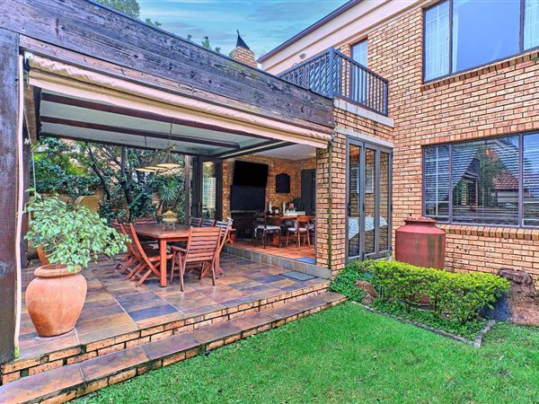 4 Bedroom Townhouse 4 Bedroom Townhouse