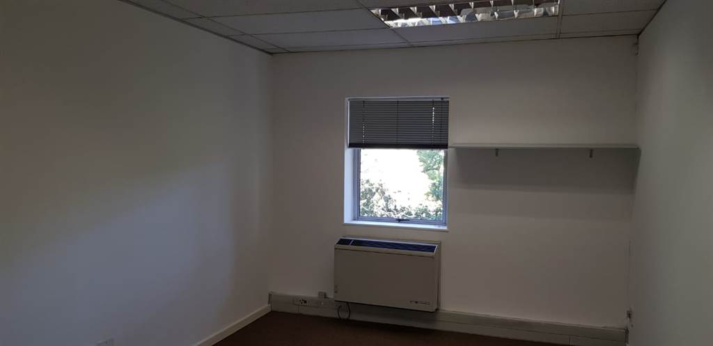 75  m² Office Space in Houghton Estate photo number 9
