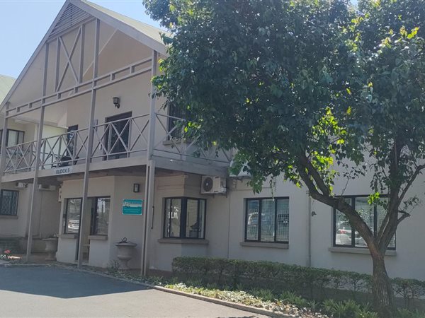 213  m² Commercial space in Kloof