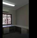 213  m² Commercial space in Kloof photo number 11