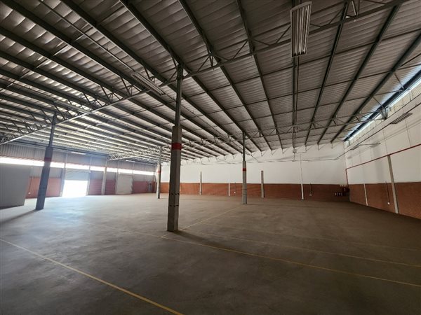 1 315  m² Industrial space