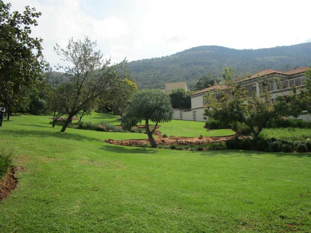 690 m² Land available in Kosmos Ridge photo number 7
