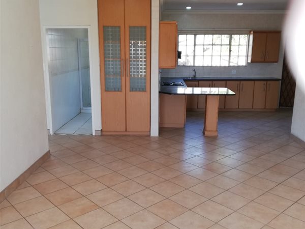 2 Bedroom Townhouse 2 Bedroom Townhouse
