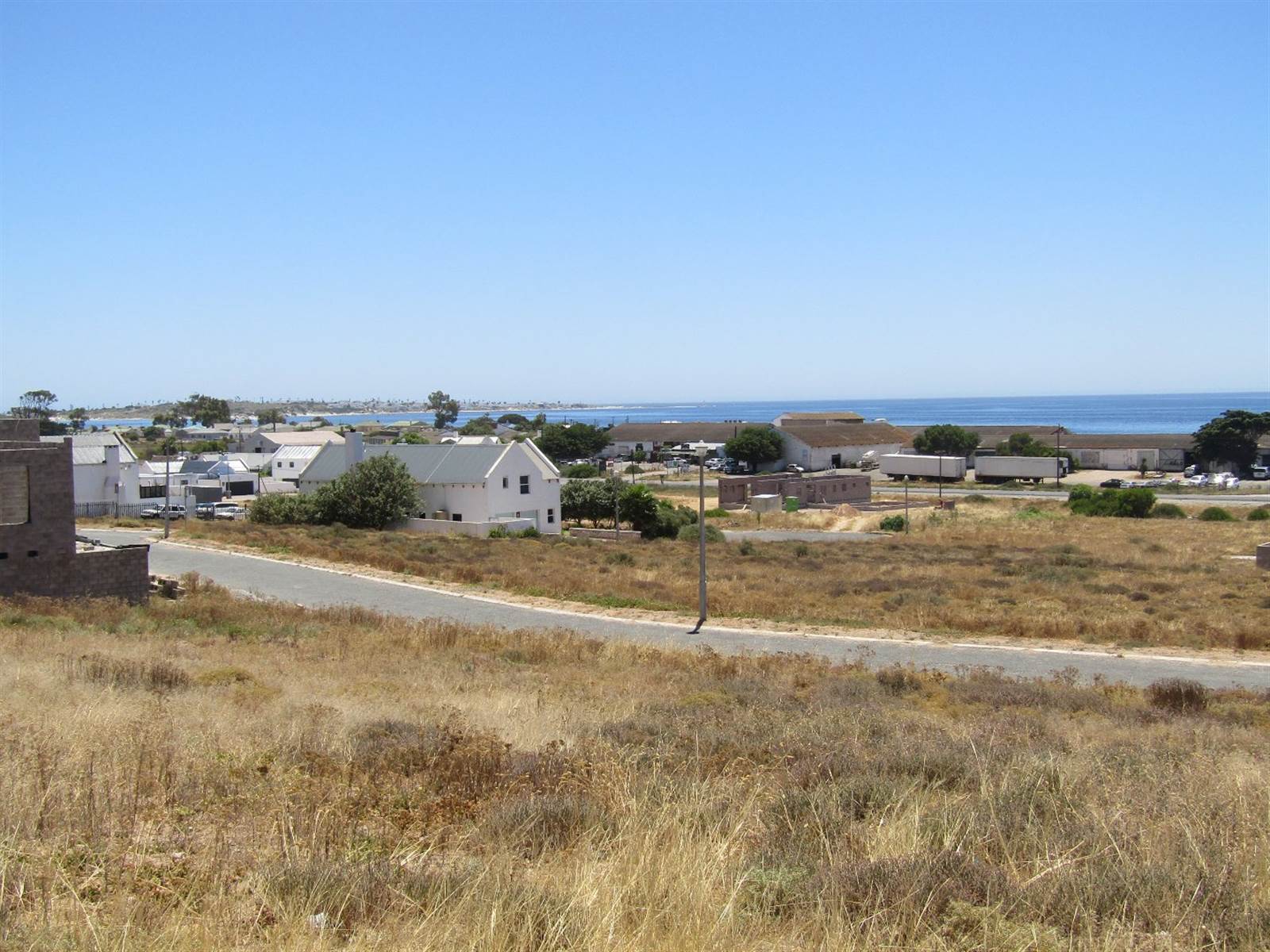 481 m² Land available in Da Gama Bay photo number 1