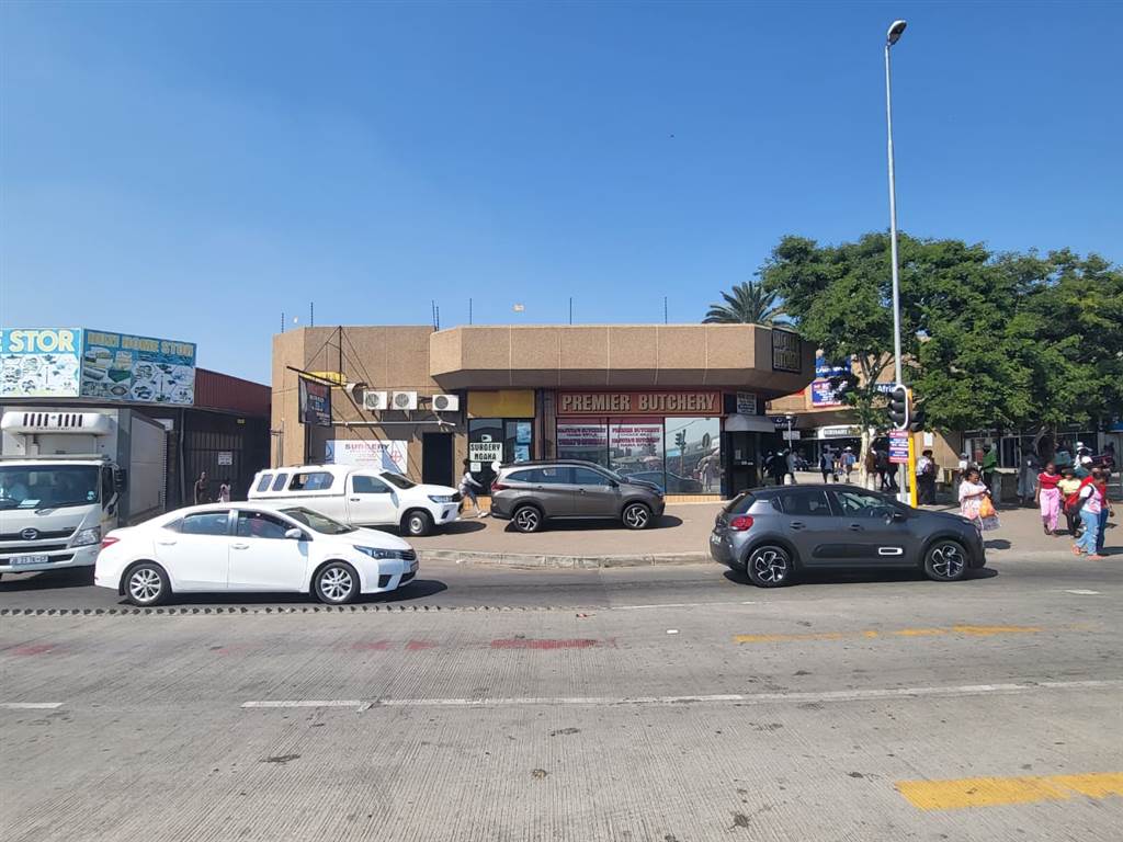 1397.5  m² Commercial space in Rustenburg Central photo number 9