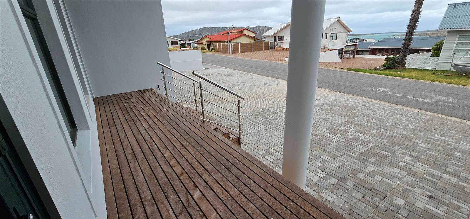 2 Bed Apartment in Middedorp photo number 15