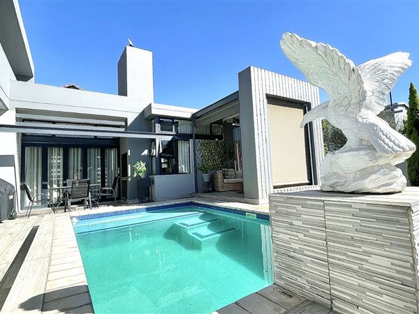 4 Bedroom House 4 Bedroom House