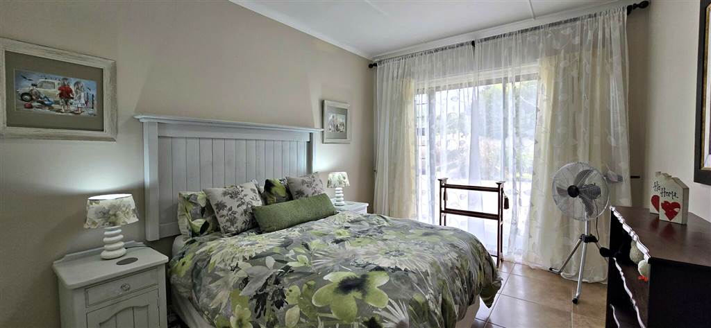3 Bed House in Swellendam photo number 24