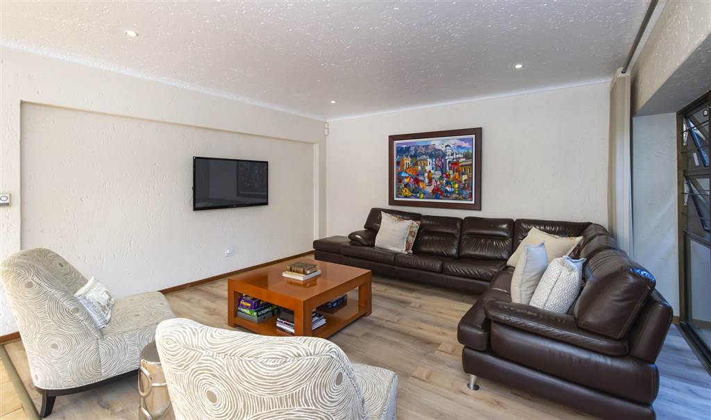 4 Bed House in Linksfield photo number 6