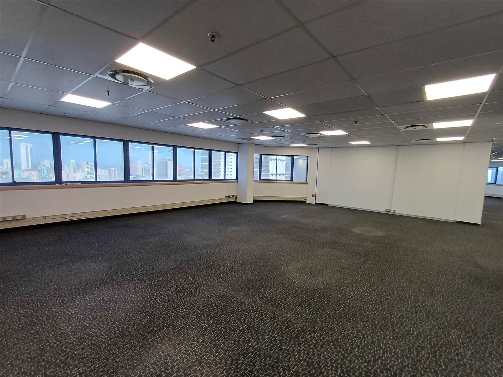 114  m² Commercial space in Durban CBD photo number 7
