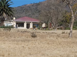 638 ha Farm in Newcastle Central