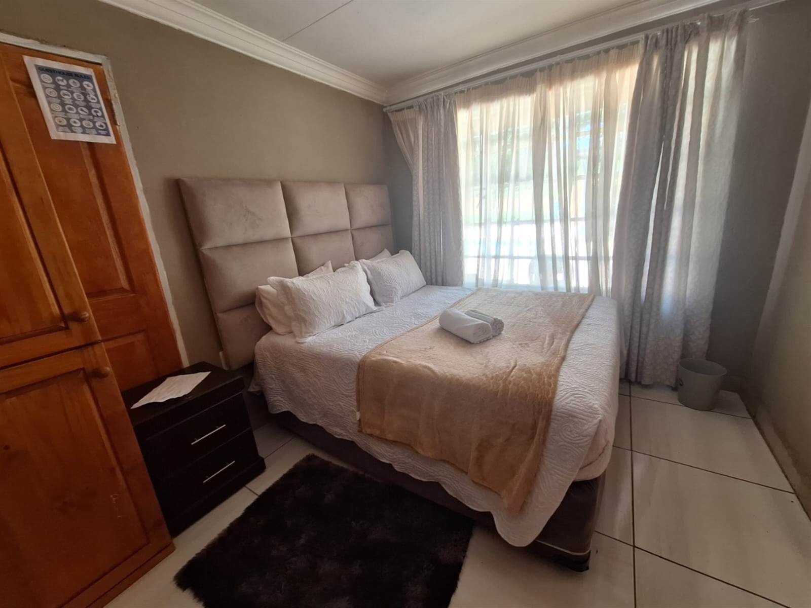 7 Bed House in Garsfontein photo number 26