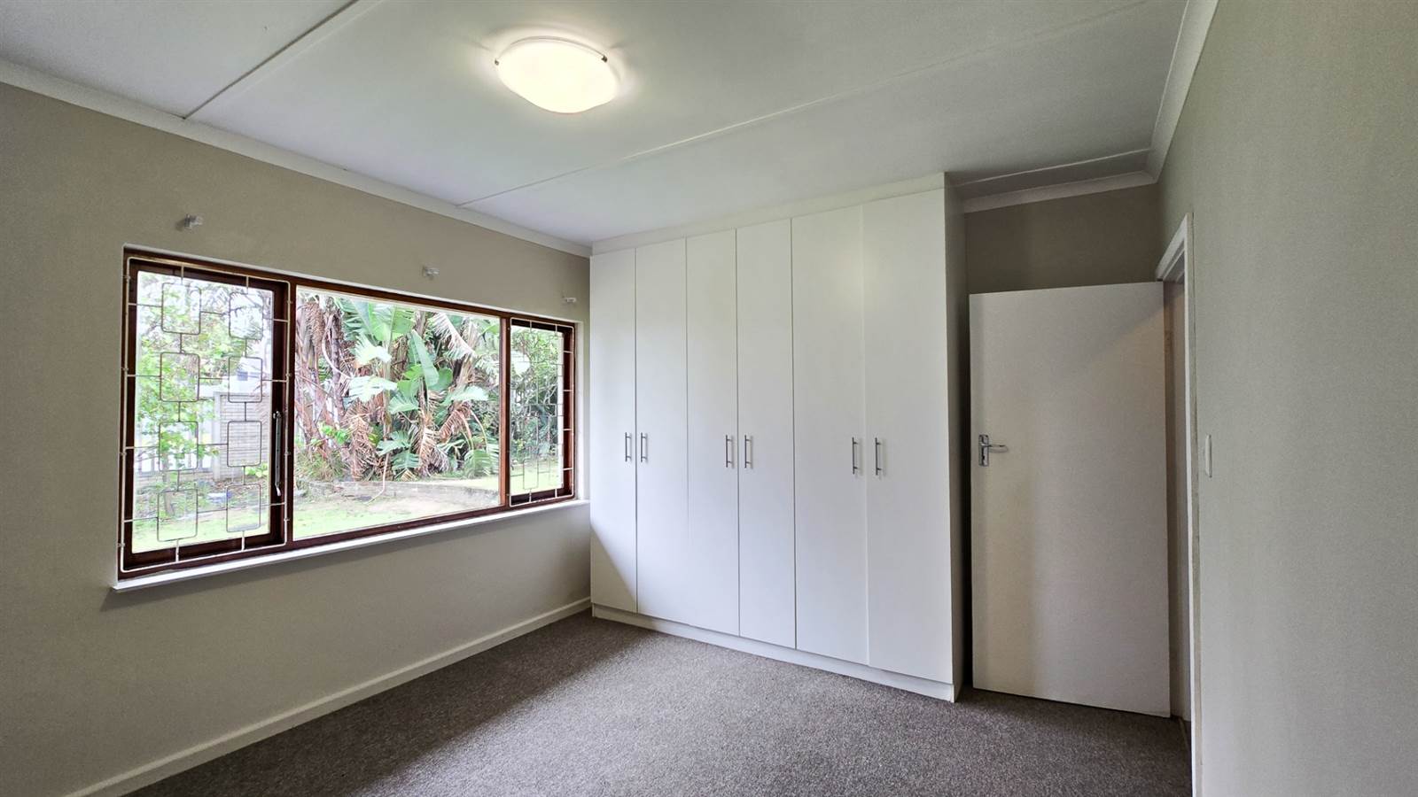 3 Bed House in Beacon Bay photo number 19