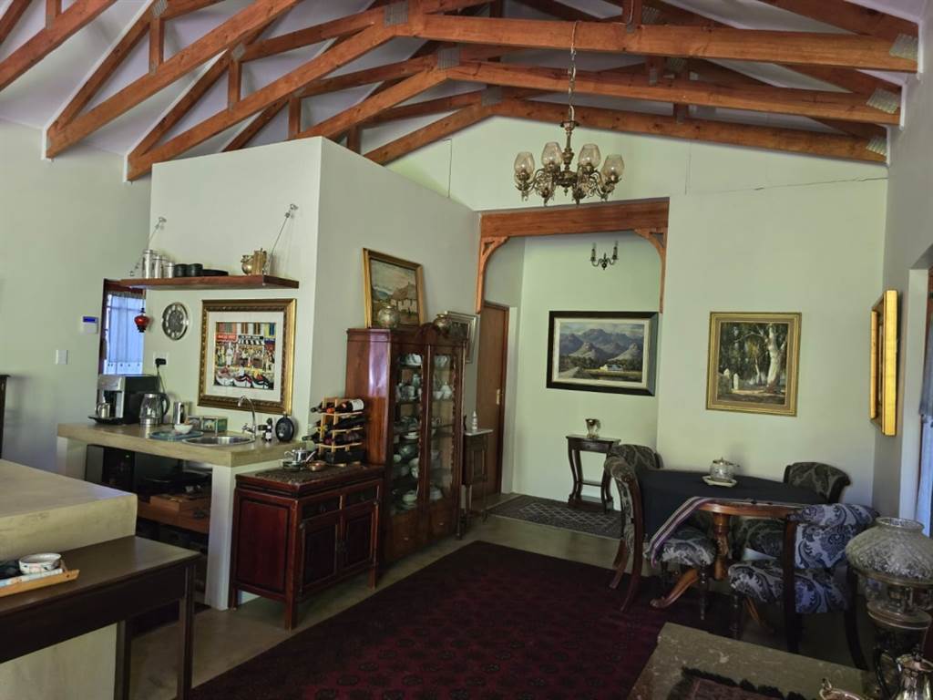 5 Bed House in Clarens photo number 11