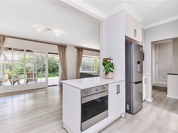 4 Bedroom Townhouse 4 Bedroom Townhouse