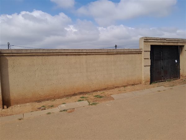 212 m² Land 212 m² Land