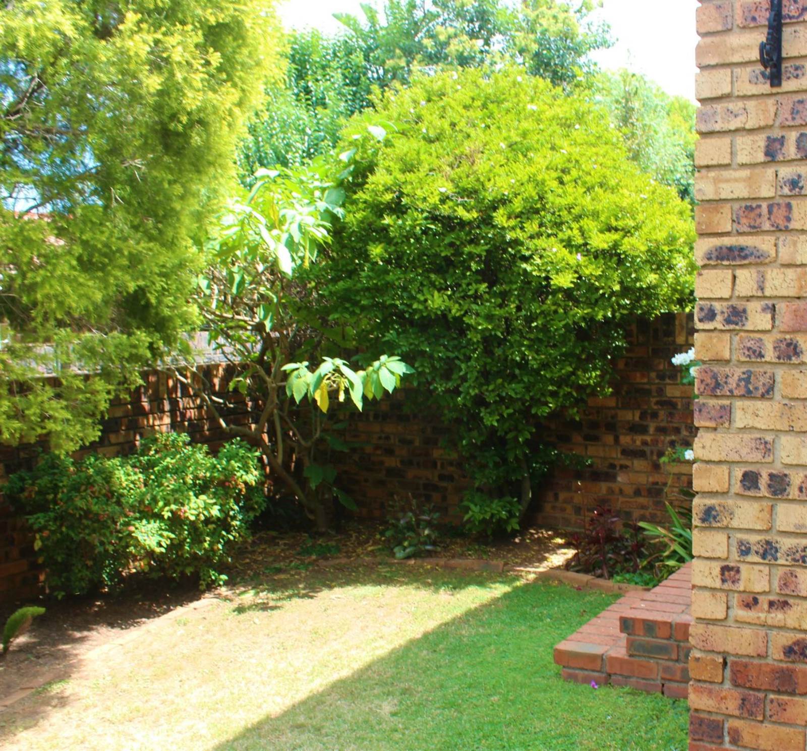 3 Bed Townhouse in Randpark Ridge photo number 20