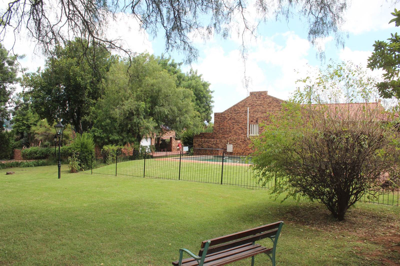3 Bed Townhouse in Randpark Ridge photo number 22