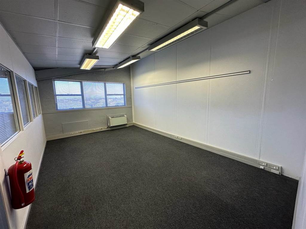 124  m² Commercial space in Observatory photo number 12