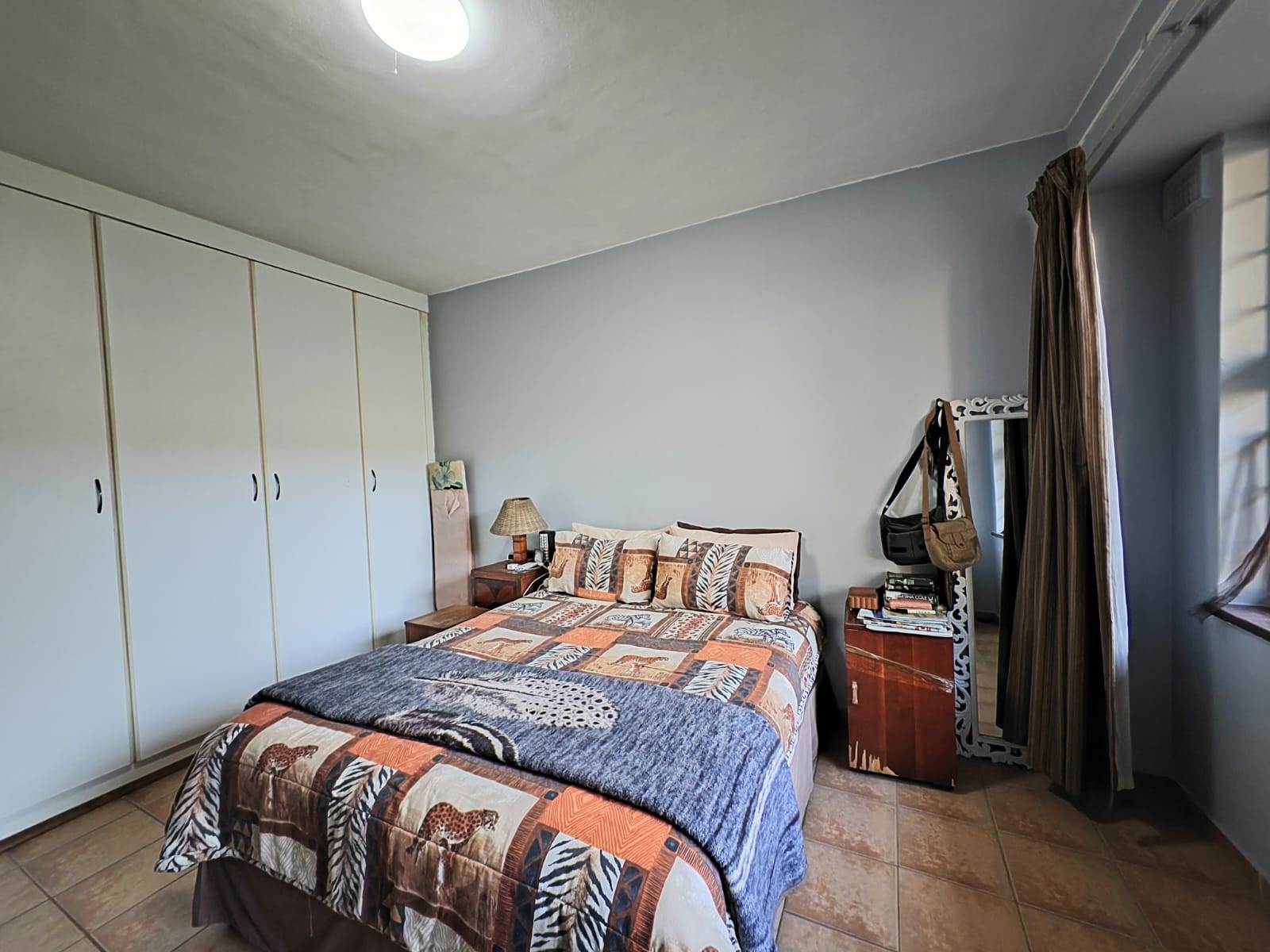 1 Bed Apartment in Amanzimtoti photo number 15