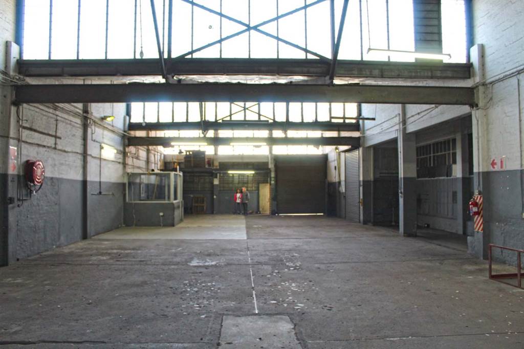 350  m² Industrial space in Congella photo number 2