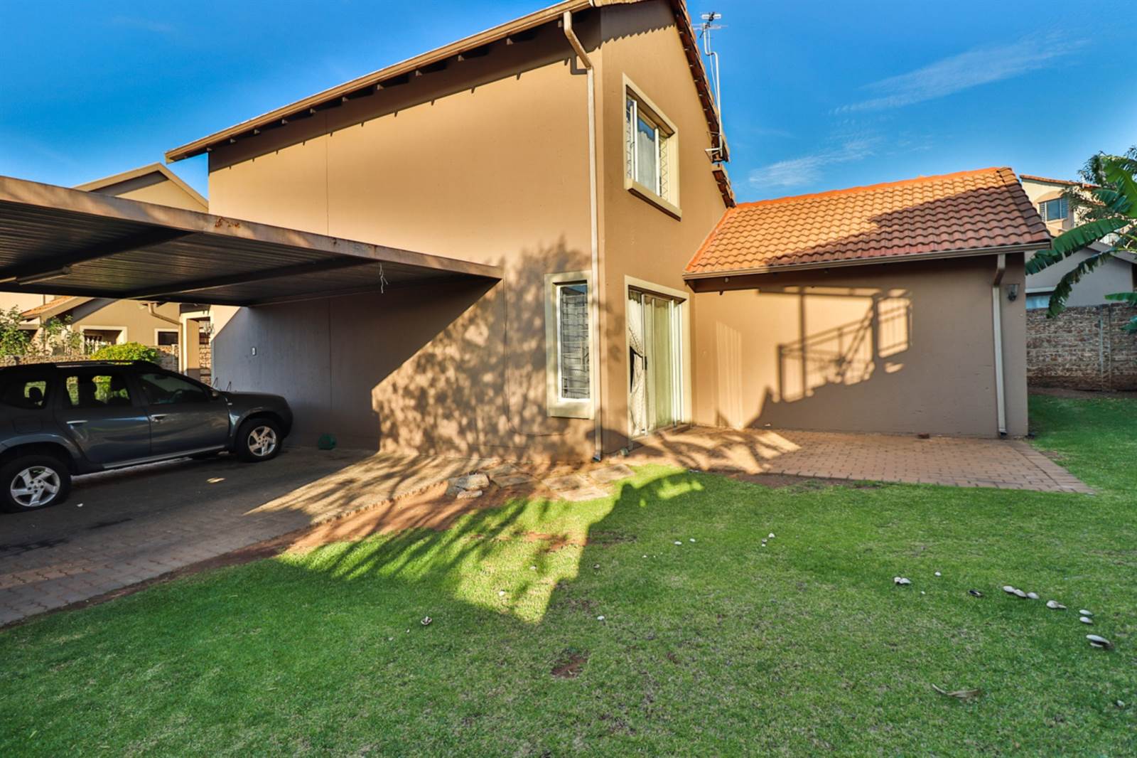 3 Bed Cluster in Kleinfontein photo number 2