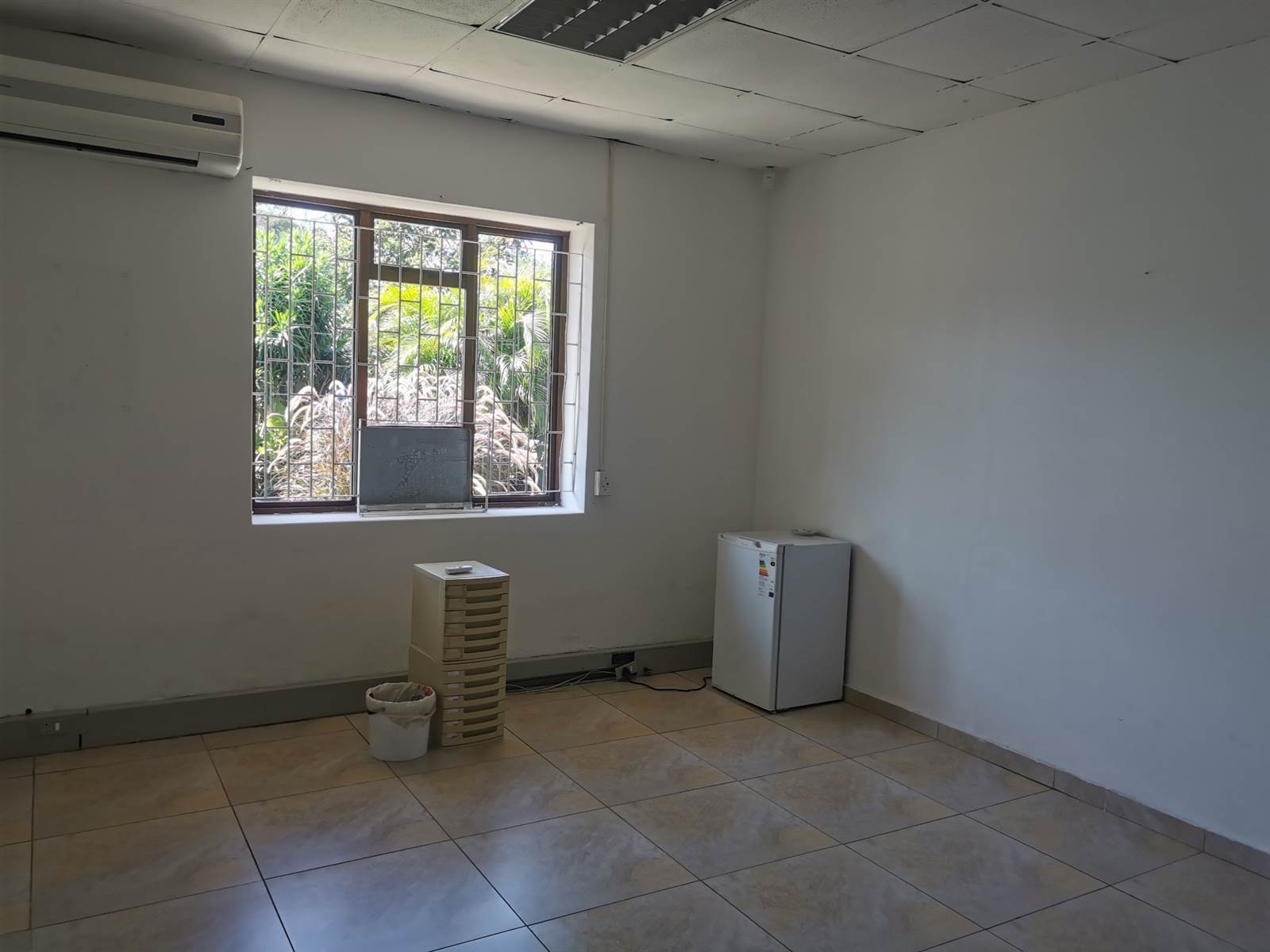 21.97  m² Office Space in Illovo Beach photo number 8