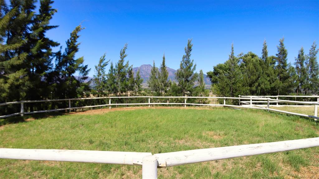 42 ha Land available in Northern Paarl photo number 10