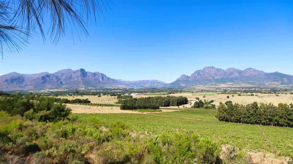 42 ha Land available in Northern Paarl photo number 1