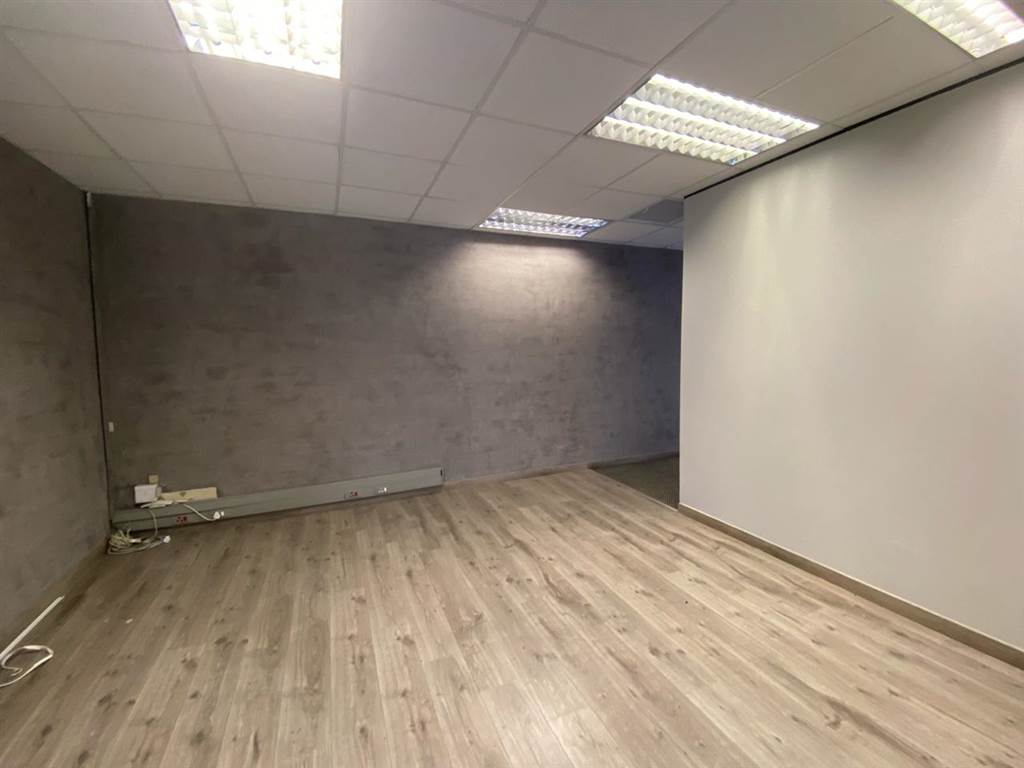 447  m² Commercial space in Westville photo number 9