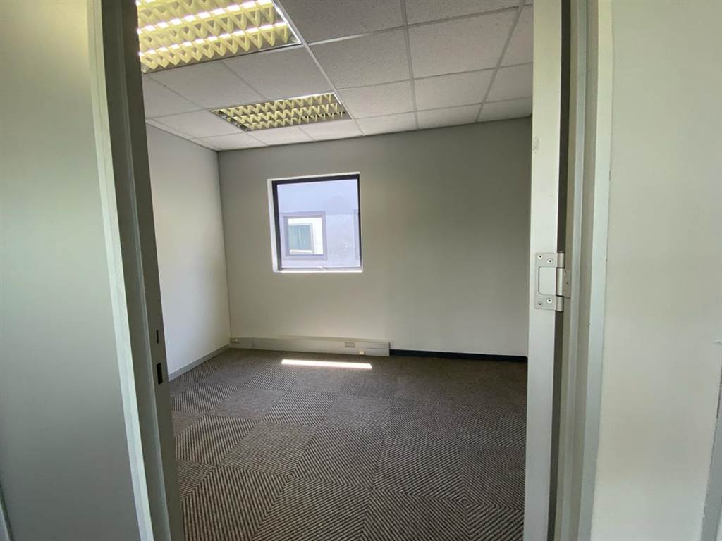 447  m² Commercial space in Westville photo number 16