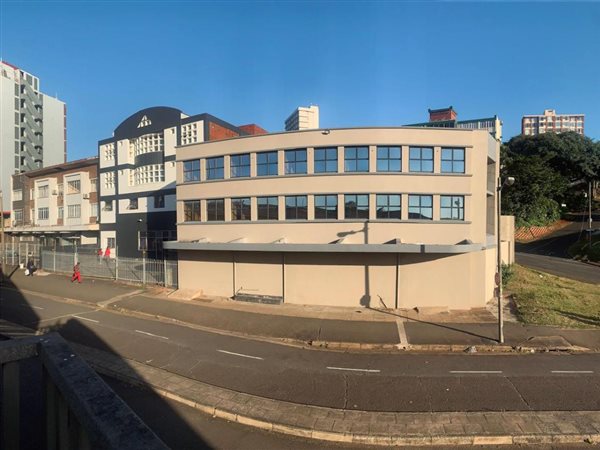 750 m² Office Space 750 m² Office Space