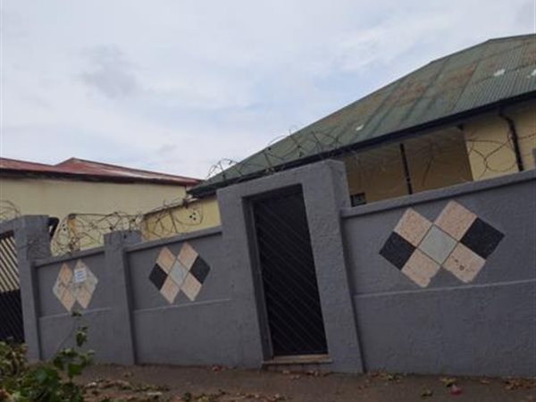 3 Bedroom House 3 Bedroom House