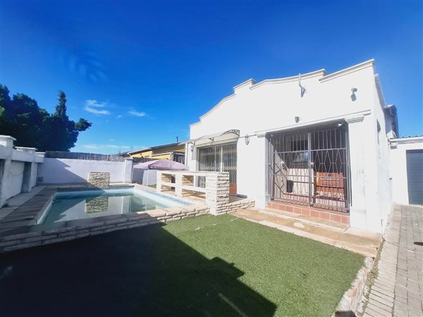 3 Bedroom House 3 Bedroom House