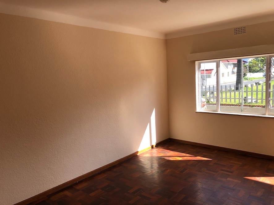 2 Bed Apartment in Wynberg Upper photo number 5