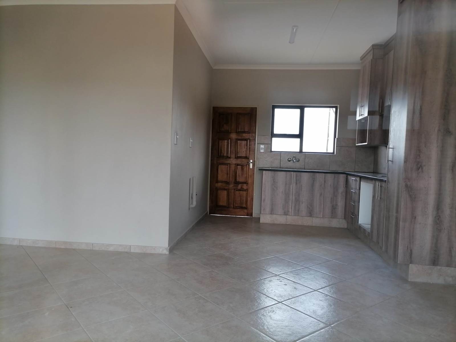 2 Bed House in Ermelo photo number 5