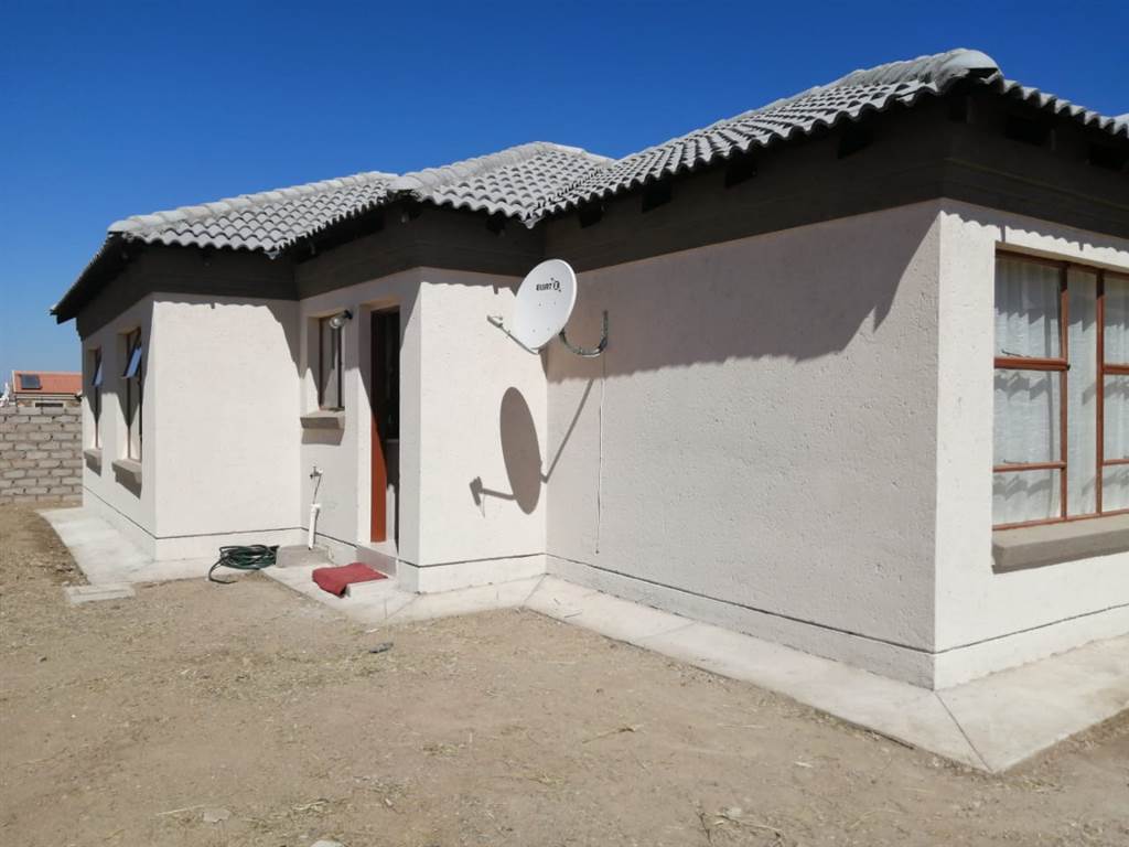 3 Bed House in Rethabile Gardens photo number 14