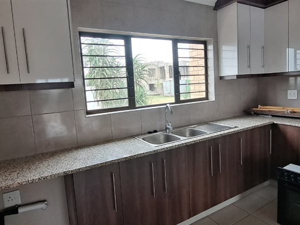 3 Bedroom Apartment 3 Bedroom Apartment