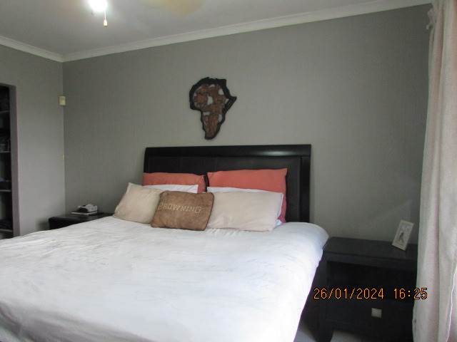 3 Bed House in Brakpan Central photo number 25