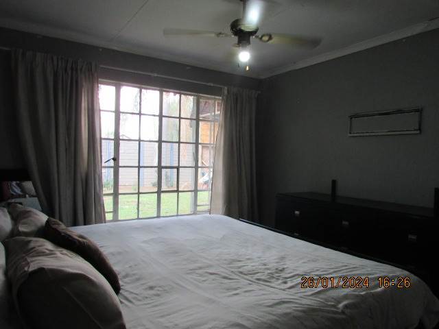 3 Bed House in Brakpan Central photo number 26