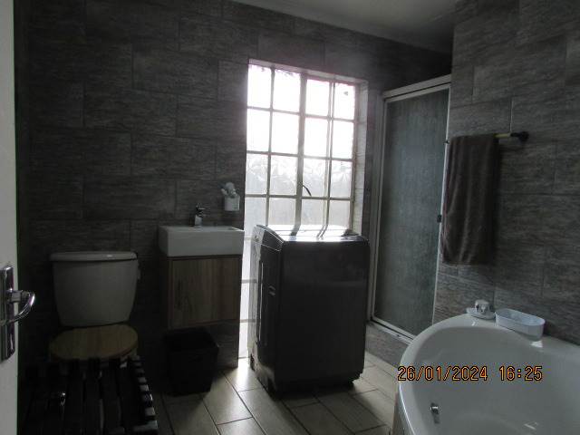 3 Bed House in Brakpan Central photo number 23