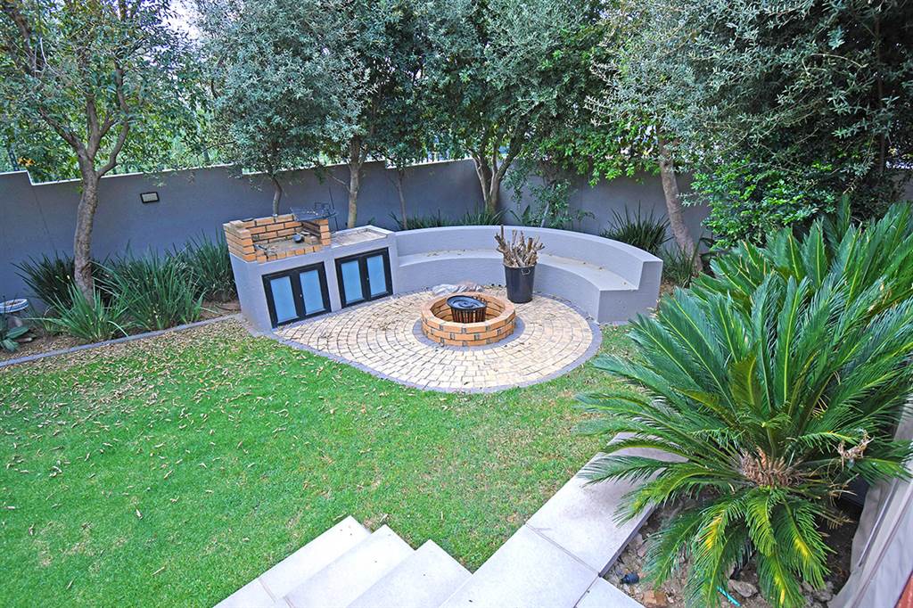 4 Bed House in Modderfontein photo number 28