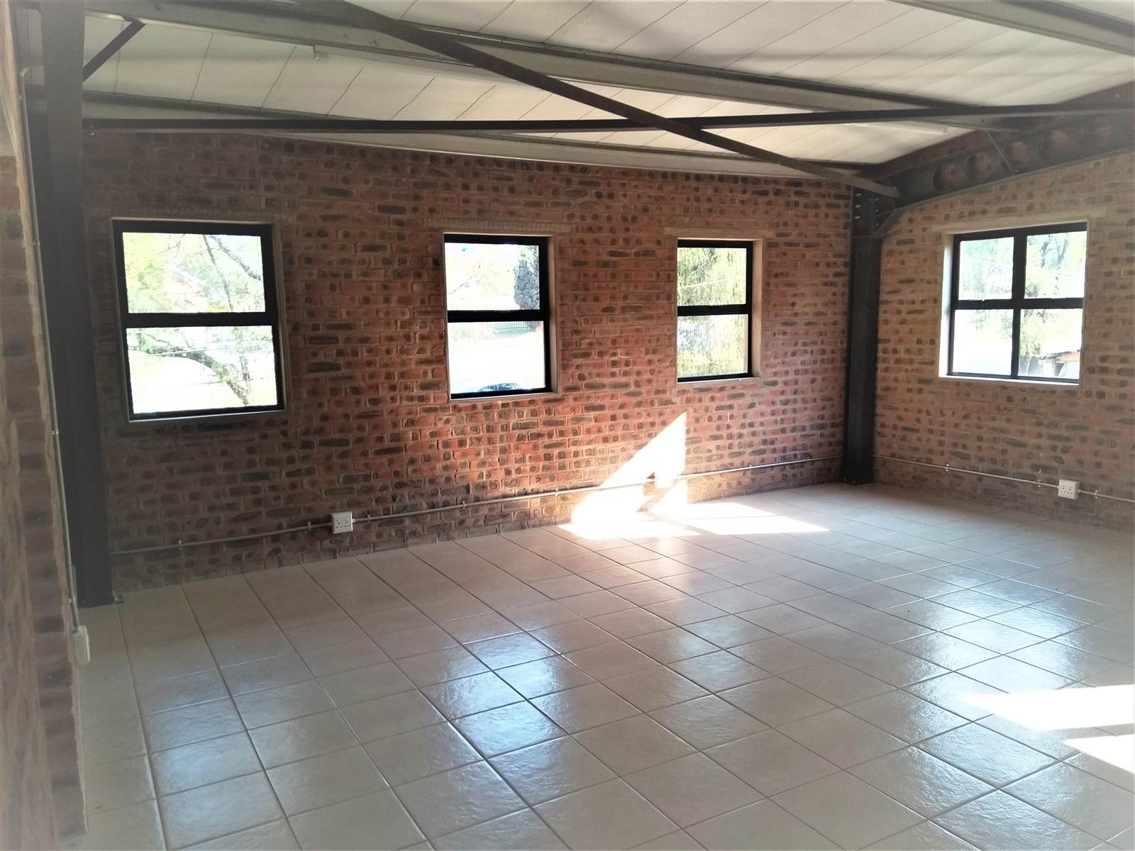 351  m² Commercial space in Howick photo number 6